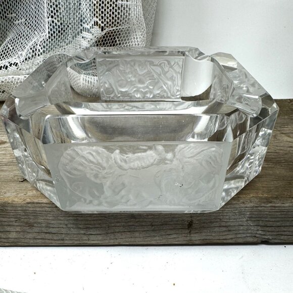 Vintage Bohemian Crystal Ashtray With Frosted Zodiac Design Elegant  & Heavy - Picture 4 of 16